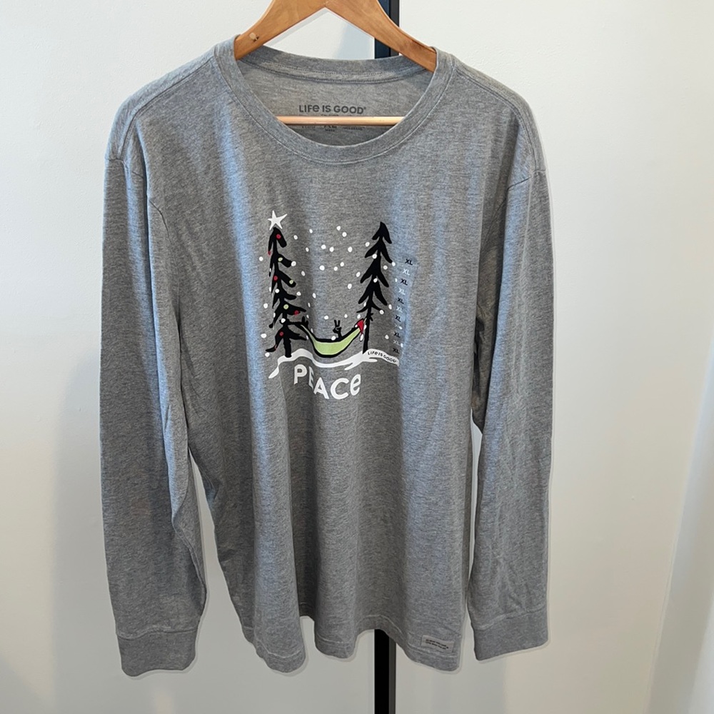 Long sleeve tee